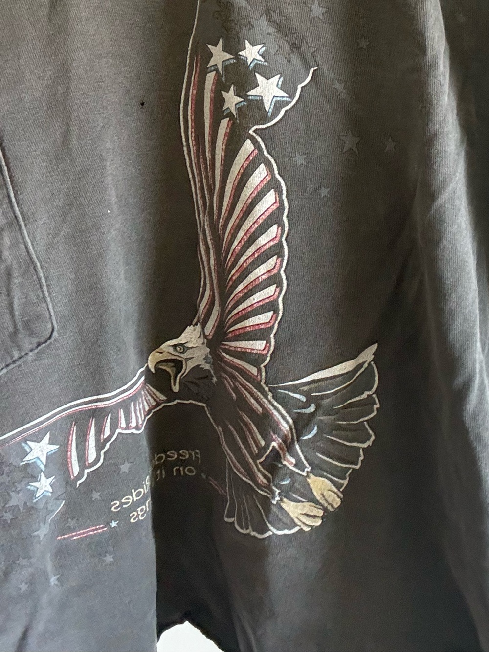 Vintage 2001 Harley-Davidson Black Cropped Eagle Graphic Pocket Tee - Picture 5 of 5